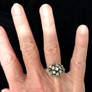 beautiful rhinestone cocktail ring nwot sz 6
